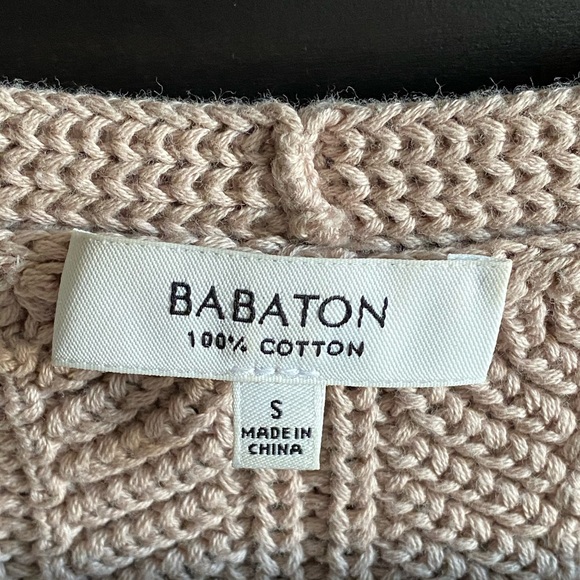 *SOLD* Aritzia knit sweater - Picture 2 of 3